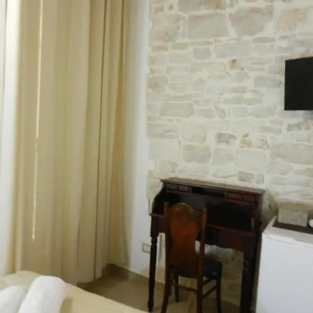 Oda ve Kahvaltı Antico Monastero