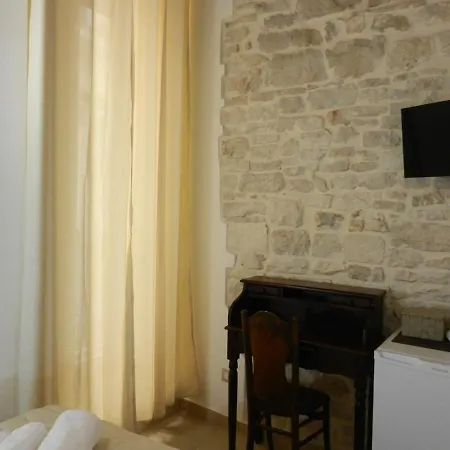 Oda ve Kahvaltı Antico Monastero 4*