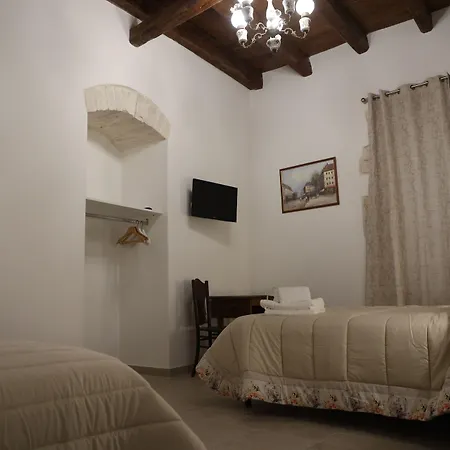 Antico Monastero לינה וארוחת בוקר ביטונטו